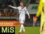 15.01.2026, Fussball 1. Bundesliga 2025/2026, 17.Spieltag, FC Augsburg - 1.FC Union Berlin, in der WWK-Arena Augsburg. Michael Gregoritsch (Augsburg) gibt Anweisungen, zeigt, gestikuliert, gibt Kommandos, Anweisungen, gibt Anweisungen, zeigend, gestikulierend, . 