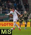 15.01.2026, Fussball 1. Bundesliga 2025/2026, 17.Spieltag, FC Augsburg - 1.FC Union Berlin, in der WWK-Arena Augsburg. Michael Gregoritsch (Augsburg) am Ball 