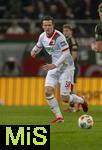 15.01.2026, Fussball 1. Bundesliga 2025/2026, 17.Spieltag, FC Augsburg - 1.FC Union Berlin, in der WWK-Arena Augsburg. Michael Gregoritsch (Augsburg) am Ball 