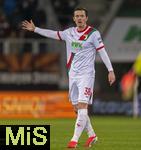 15.01.2026, Fussball 1. Bundesliga 2025/2026, 17.Spieltag, FC Augsburg - 1.FC Union Berlin, in der WWK-Arena Augsburg. Michael Gregoritsch (Augsburg) gibt Anweisungen, zeigt, gestikuliert, gibt Kommandos, Anweisungen, gibt Anweisungen, zeigend, gestikulierend, .