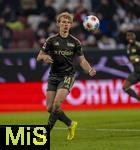 15.01.2026, Fussball 1. Bundesliga 2025/2026, 17.Spieltag, FC Augsburg - 1.FC Union Berlin, in der WWK-Arena Augsburg. Leopold Querfeld (Union Berlin) am Ball 