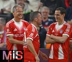 18.01.2026, Fussball, der FC Bayern M�nchen Legends-CUP, im SAP-Garden M�nchen. v.l. J�rgen Klinsmann,  Lothar Matth�us und Sebastian Rudy (alle Bayern M�nchen) 