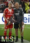 18.01.2026, Fussball, der FC Bayern M�nchen Legends-CUP, im SAP-Garden M�nchen. Klaus Augenthaler (Bayern M�nchen) un Karl-Heinz K�rbel (Eintracht Frankfurt).