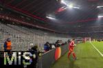 21.01.2026,  Fussball UEFA Championsleague 2025/2026: Vorrunde 7.Spieltag, FC Bayern M�nchen - Union Saint-Gilloise, in der Allianz-Arena M�nchen. Nach einem Pyro-Vorfall beim letzten Champions League Heimspiel, wurden die Bayern-Fans der S�dkurve ausgesperrt von der UEFA. Somit blieb der komplette untere Fan Block bei diesem Spiel leer.  Joshua Kimmich (FC Bayern M�nchen) 