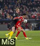 21.01.2026,  Fussball UEFA Championsleague 2025/2026: Vorrunde 7.Spieltag, FC Bayern M�nchen - Union Saint-Gilloise, in der Allianz-Arena M�nchen. v.li: Louis Patris (Union Saint-Gilloise) gegen Luis Diaz (FC Bayern M�nchen) 