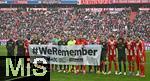 24.01.2026, Fussball Bundesliga 2025/2026, 19.Spieltag, FC Bayern M�nchen - FC Augsburg, in der Allianz-Arena M�nchen,   WeRemember Banner beider Mannschaften


