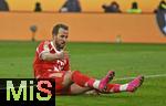 24.01.2026, Fussball Bundesliga 2025/2026, 19.Spieltag, FC Bayern M�nchen - FC Augsburg, in der Allianz-Arena M�nchen,   Harry Kane (FC Bayern M�nchen) am Boden.


