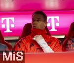 24.01.2026, Fussball Bundesliga 2025/2026, 19.Spieltag, FC Bayern M�nchen - FC Augsburg, in der Allianz-Arena M�nchen, Torwart Manuel Neuer (FC Bayern M�nchen) auf der Ersatzbank,
