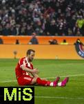 24.01.2026, Fussball Bundesliga 2025/2026, 19.Spieltag, FC Bayern M�nchen - FC Augsburg, in der Allianz-Arena M�nchen, Harry Kane (FC Bayern M�nchen) am Boden.