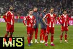 24.01.2026, Fussball Bundesliga 2025/2026, 19.Spieltag, FC Bayern M�nchen - FC Augsburg, in der Allianz-Arena M�nchen, Frust nach der Niederlage, Jonathan Tah (FC Bayern M�nchen), Joshua Kimmich (FC Bayern M�nchen), Torwart Manuel Neuer (FC Bayern M�nchen), Torwart Sven Ulreich (FC Bayern M�nchen), Harry Kane (FC Bayern M�nchen), Jamal Musiala (Bayern M�nchen) 