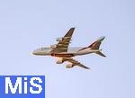 10.05.2025, M�nchen, Bayern. Am Himmel �ber der Landeshauptstadt fliegt eine Maschine der EMIRATES, eine Airbus A380, das vierstrahliges Gro�raum-Langstreckenflugzeug f�r �berseefl�ge.