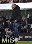 31.01.2026, Fussball 1. Bundesliga 2025/2026, 20.Spieltag, FC Augsburg - FC St. Pauli, in der WWK-Arena Augsburg. Trainer Manuel Baum (FC Augsburg) unzufrieden.
 


