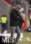 31.01.2026, Fussball 1. Bundesliga 2025/2026, 20.Spieltag, FC Augsburg - FC St. Pauli, in der WWK-Arena Augsburg. Trainer Alexander Blessin (FC St. Pauli) nachdenklich 