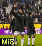 31.01.2026, Fussball 1. Bundesliga 2025/2026, 20.Spieltag, FC Augsburg - FC St. Pauli, in der WWK-Arena Augsburg. Schlussjubel bei Michael Gregoritsch (li, Augsburg) 