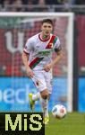 31.01.2026, Fussball 1. Bundesliga 2025/2026, 20.Spieltag, FC Augsburg - FC St. Pauli, in der WWK-Arena Augsburg. Keven Schlotterbeck (FC Augsburg) am Ball 