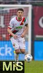 31.01.2026, Fussball 1. Bundesliga 2025/2026, 20.Spieltag, FC Augsburg - FC St. Pauli, in der WWK-Arena Augsburg. Keven Schlotterbeck (FC Augsburg) am Ball 