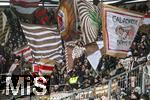 31.01.2026, Fussball 1. Bundesliga 2025/2026, 20.Spieltag, FC Augsburg - FC St. Pauli, in der WWK-Arena Augsburg. Fans in der G�stekurve von St. Pauli.