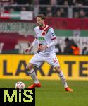 31.01.2026, Fussball 1. Bundesliga 2025/2026, 20.Spieltag, FC Augsburg - FC St. Pauli, in der WWK-Arena Augsburg. Arthur Chaves (FC Augsburg) am Ball 