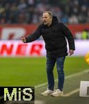 31.01.2026, Fussball 1. Bundesliga 2025/2026, 20.Spieltag, FC Augsburg - FC St. Pauli, in der WWK-Arena Augsburg. Trainer Manuel Baum (FC Augsburg) an der Seitenlinie 
