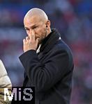 08.02.2026, Fussball Bundesliga 2025/2026, 21.Spieltag, FC Bayern M�nchen - TSG 1899 Hoffenheim, in der Allianz-Arena M�nchen,   Trainer Christian Ilzer (Hoffenheim) nachdenklich.


