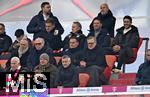08.02.2026, Fussball Bundesliga 2025/2026, 21.Spieltag, FC Bayern M�nchen - TSG 1899 Hoffenheim, in der Allianz-Arena M�nchen,   Trainer Julian Nagelsmann (Deutschland) �ber Ehren-Pr�sident Uli Hoene� (FC Bayern M�nchen, Hoeness), Ex-Vorstandsvorsitzender Karl-Heinz Rummenigge (FC Bayern M�nchen) , Sportvorstand Max Eberl (Bayern M�nchen) , Vorstandsvorsitzender Jan-Christian Dreesen (FC Bayern M�nchen) und darunter Pr�sident Herbert Hainer (FC Bayern) 


