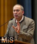 09.02.2026, Bad W�rishofen im Unterallg�u, Parteiveranstaltung zur Kommunalwahl 2026, Freie W�hler laden ein in den Kursaal. Zu Gast ist Hubert Aiwanger (Stellvertretender bayerischer Ministerpr�sident, Staatsminister f�r Wirtschaft, Landesentwicklung und Energie, Bundes- und bayerischer Landesvorsitzender der Freien W�hler) hier am Rednerpult. 