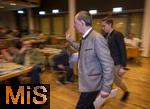 09.02.2026, Bad W�rishofen im Unterallg�u, Parteiveranstaltung zur Kommunalwahl 2026, Freie W�hler laden ein in den Kursaal. Zu Gast ist Hubert Aiwanger (Stellvertretender bayerischer Ministerpr�sident, Staatsminister f�r Wirtschaft, Landesentwicklung und Energie, Bundes- und bayerischer Landesvorsitzender der Freien W�hler) geht unter Applaus der Besucher aus dem Saal.