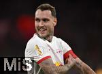 11.02.2026, Fussball DFB-Pokal 2025/2026, Viertelfinale, FC Bayern M�nchen - RB Leipzig, in der Allianz-Arena M�nchen. David Raum (RB Leipzig) lacht.



