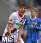 15.02.2026, Fussball 1. Bundesliga 2025/2026, 22.Spieltag, FC Augsburg - 1.FC Heidenheim, in der WWK-Arena Augsburg. Keven Schlotterbeck (FC Augsburg) in Rage
 

