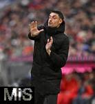 21.02.2026, Fussball Bundesliga 2025/2026, 23.Spieltag, FC Bayern M�nchen - Eintracht Frankfurt, in der Allianz-Arena M�nchen,   Trainer Albert Riera (Eintracht Frankfurt) unzufrieden


