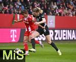 22.02.2026, Google Pixel Frauen-Fussball Bundesliga 2025/2026, 19.Spieltag, FC Bayern M�nchen - VfL Wolfsburg, im Bayern-Campus M�nchen, v.l. Momoko Tanikawa (FC Bayern M�nchen) gegen Saraj Linder  (Wolfsburg).