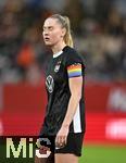 22.02.2026, Google Pixel Frauen-Fussball Bundesliga 2025/2026, 19.Spieltag, FC Bayern M�nchen - VfL Wolfsburg, im Bayern-Campus M�nchen, Janina Minge (Wolfsburg) ist unzufrieden
